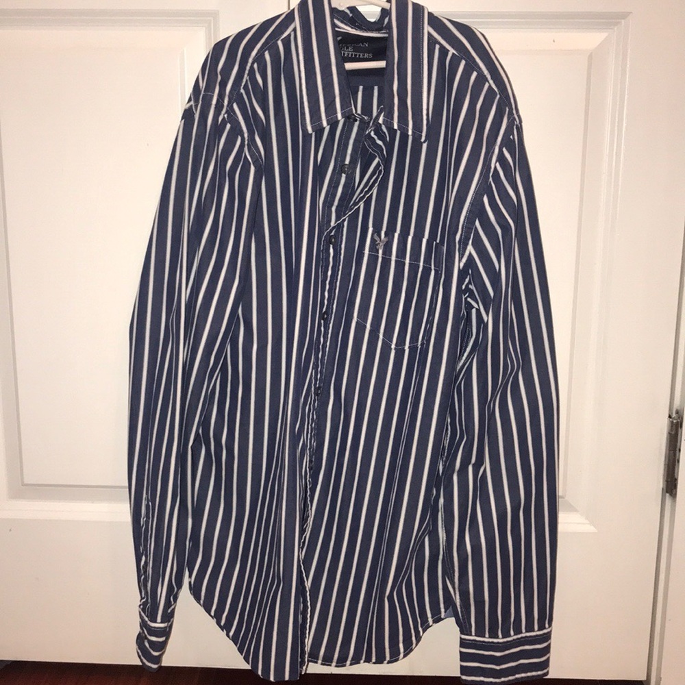 American eagle button up